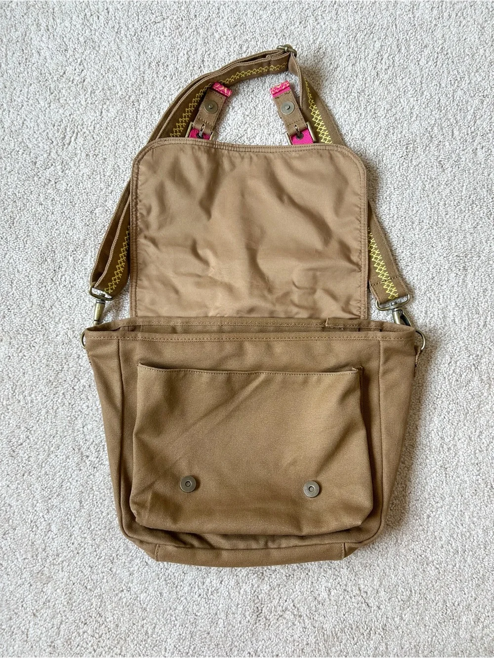 American Girl Leah Clark Messenger Bag